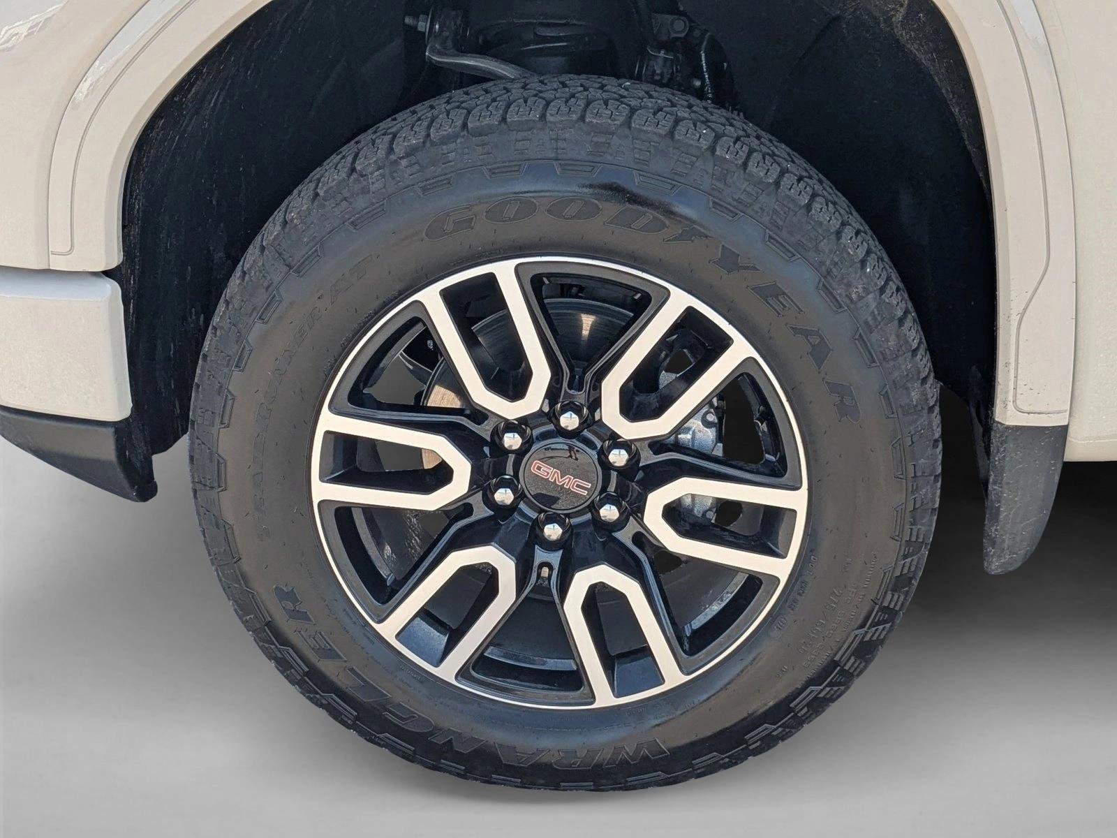 Used 2026 GMC Sierra 1500 AT4 w/ AT4 Premium Package AWD/4WD image 23