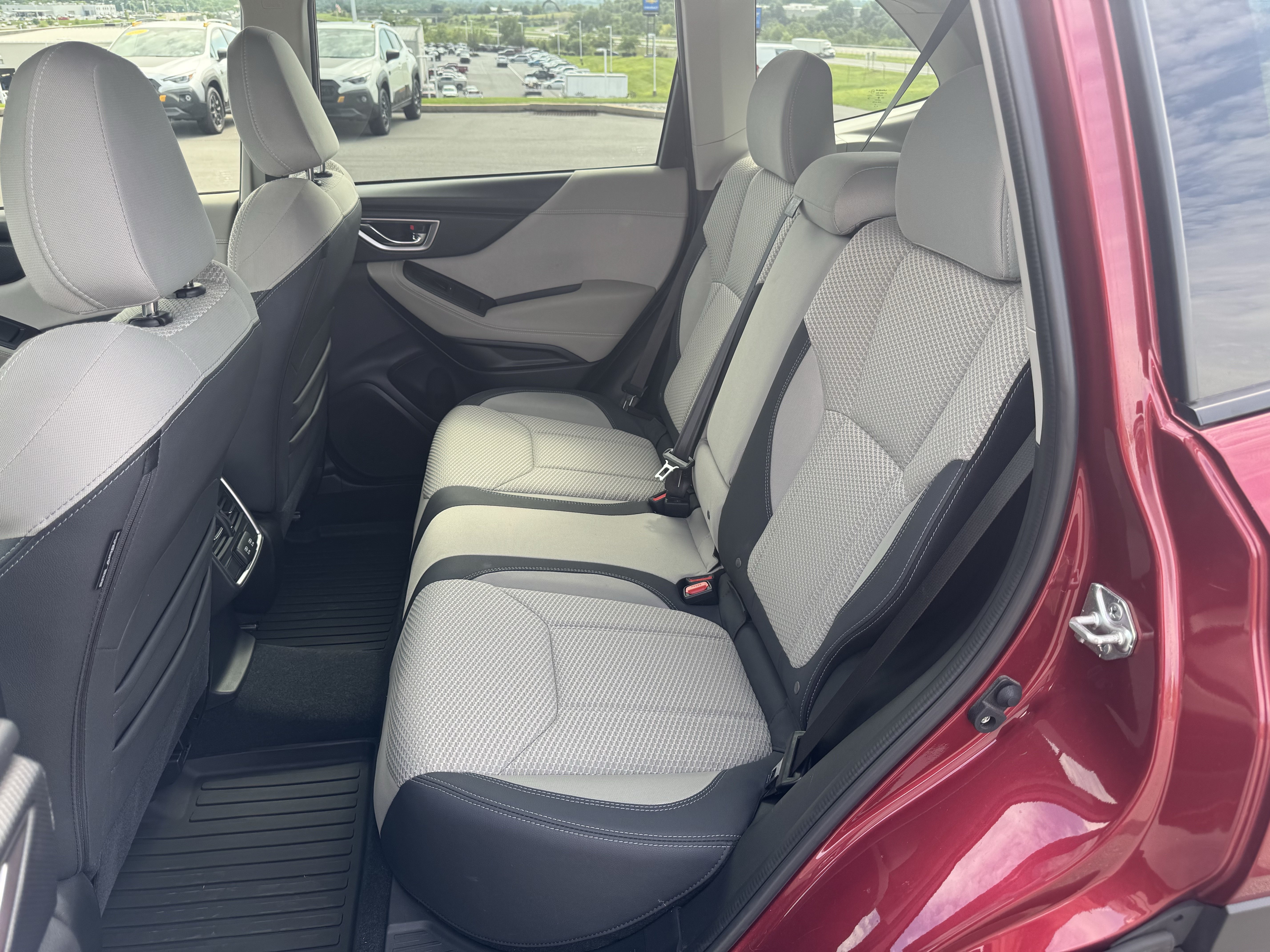 Certified 2022 Subaru Forester Premium AWD/4WD image 12