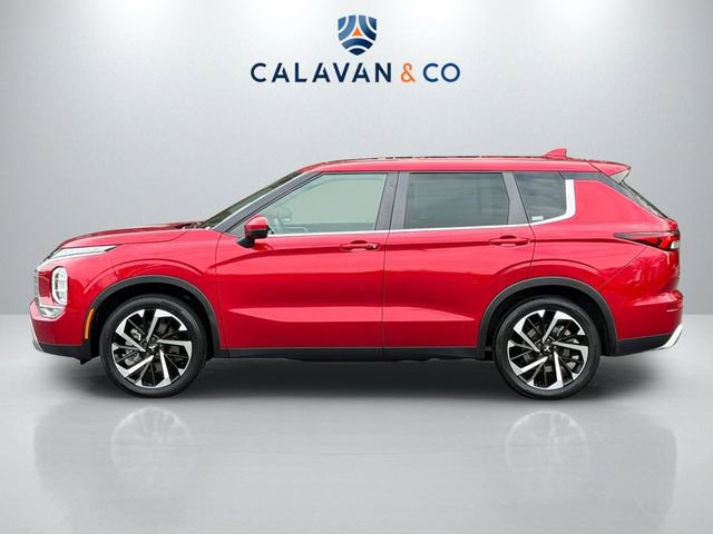 Used 2023 Mitsubishi Outlander SE image 4