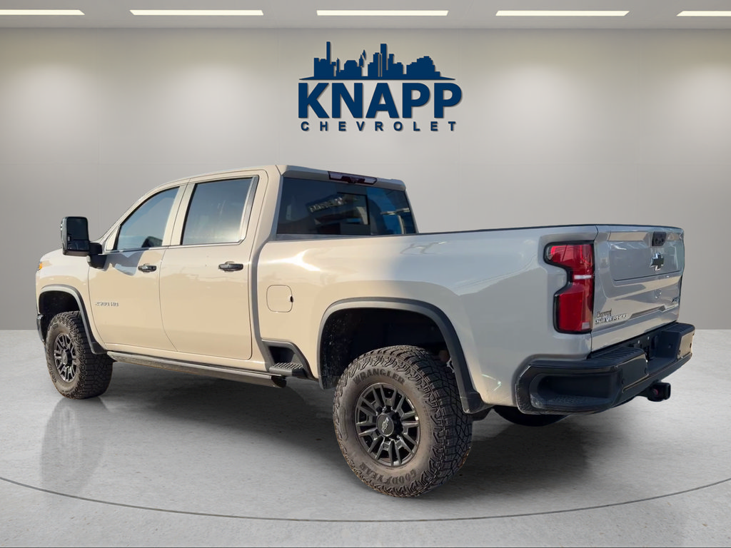 Used 2026 Chevrolet Silverado 2500 ZR2 AWD/4WD image 3