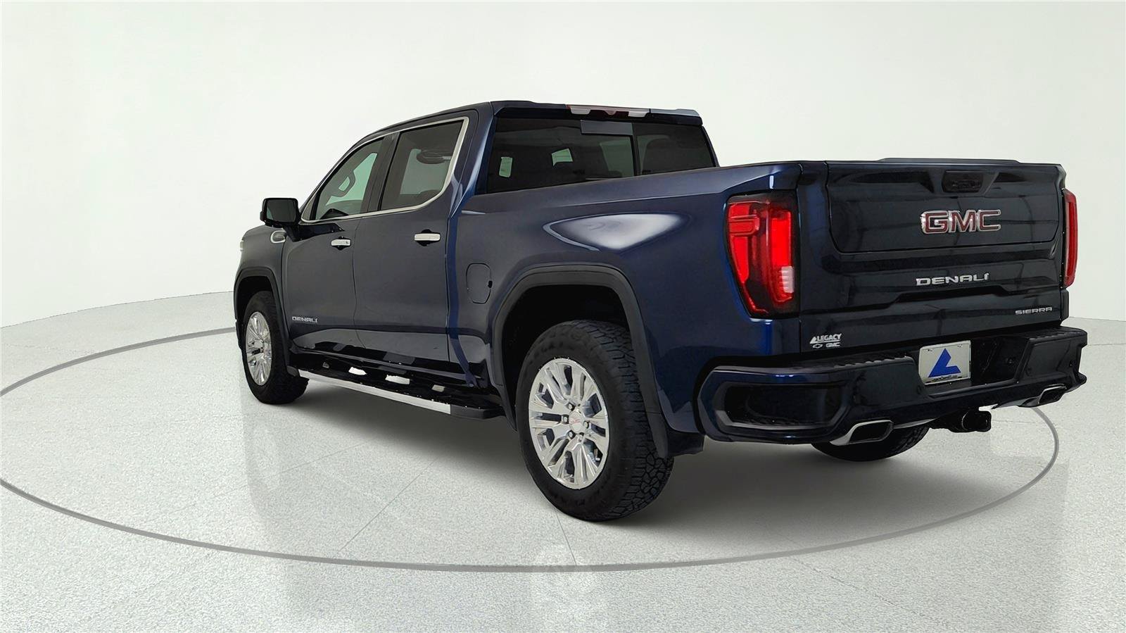 Used 2023 GMC Sierra 1500 Denali AWD/4WD image 5
