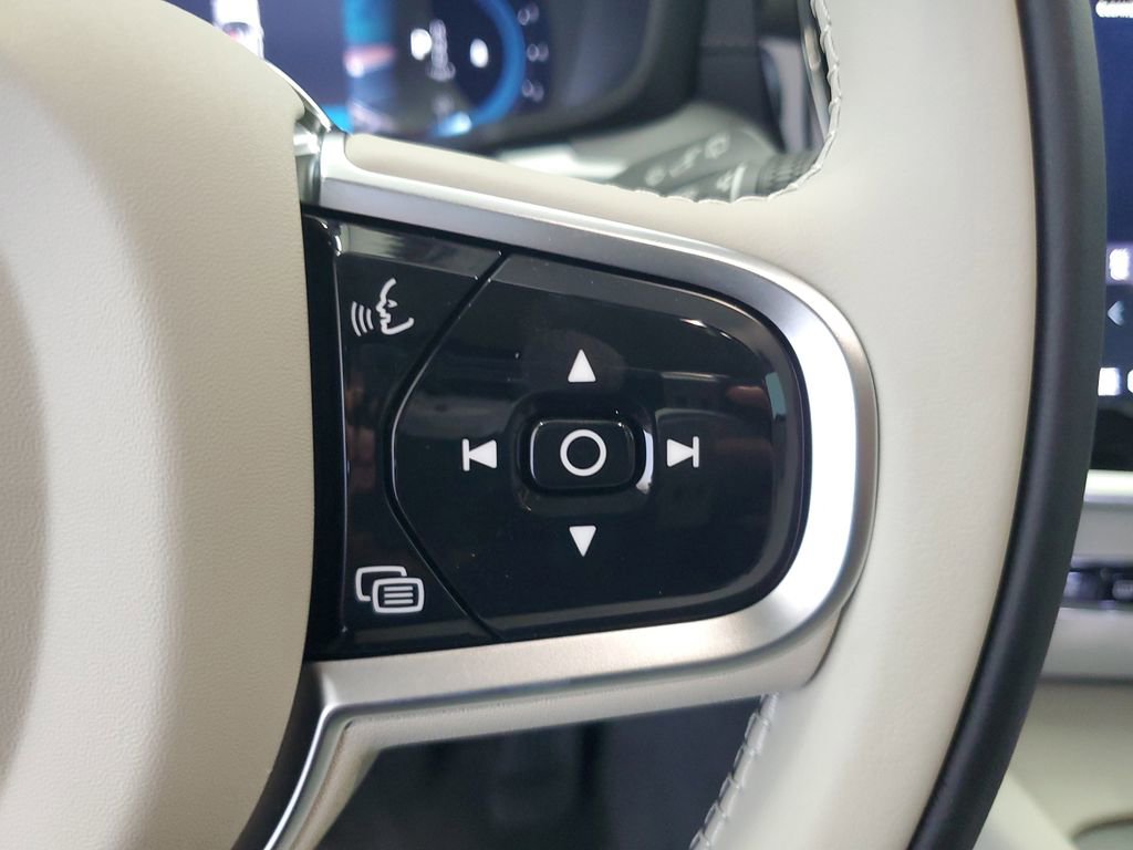 New 2025 Volvo V60 B5 Cross Country Ultra w/ Protection Package Premier image 25