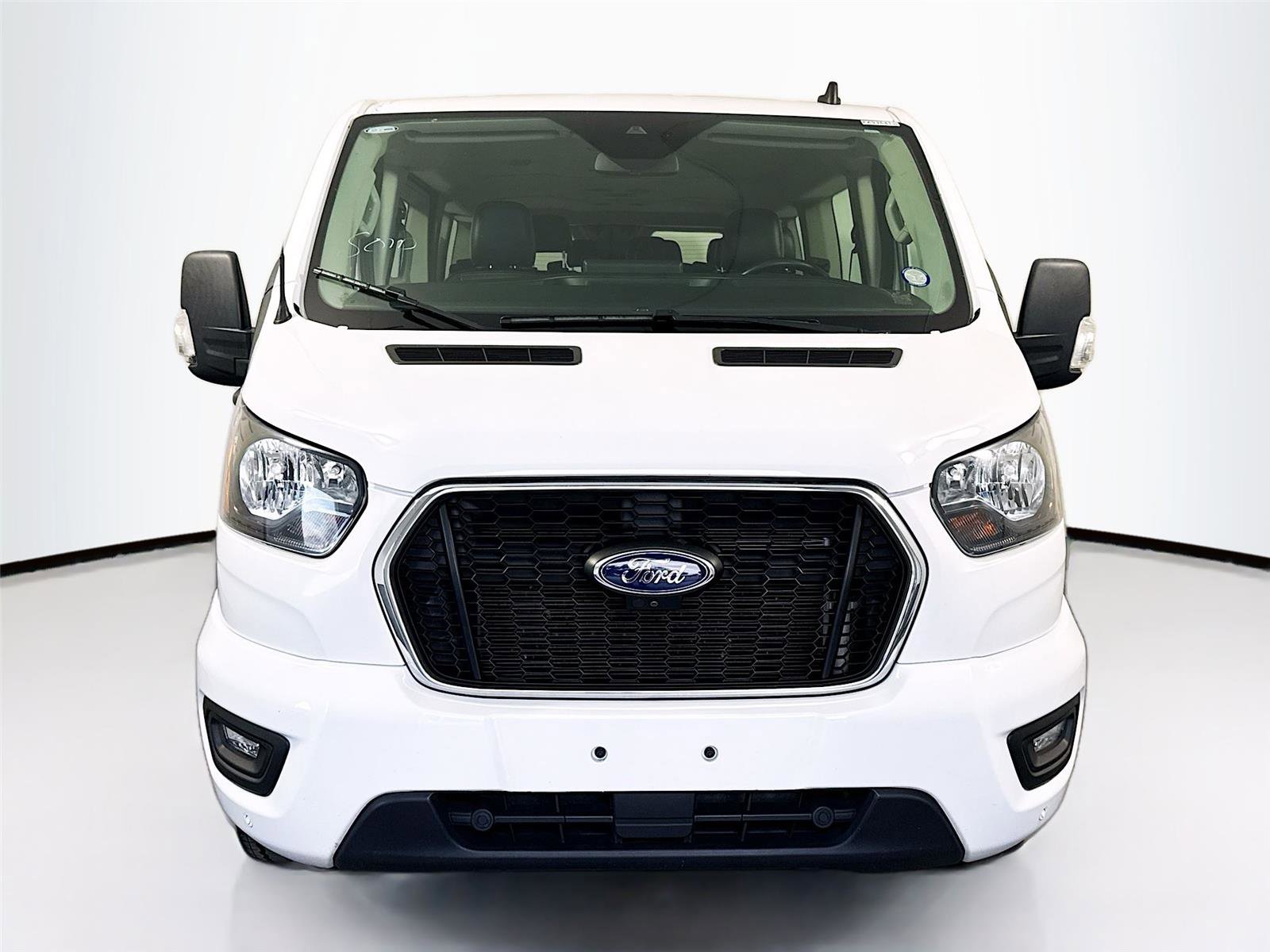 Used 2023 Ford Transit 350 XLT image 19