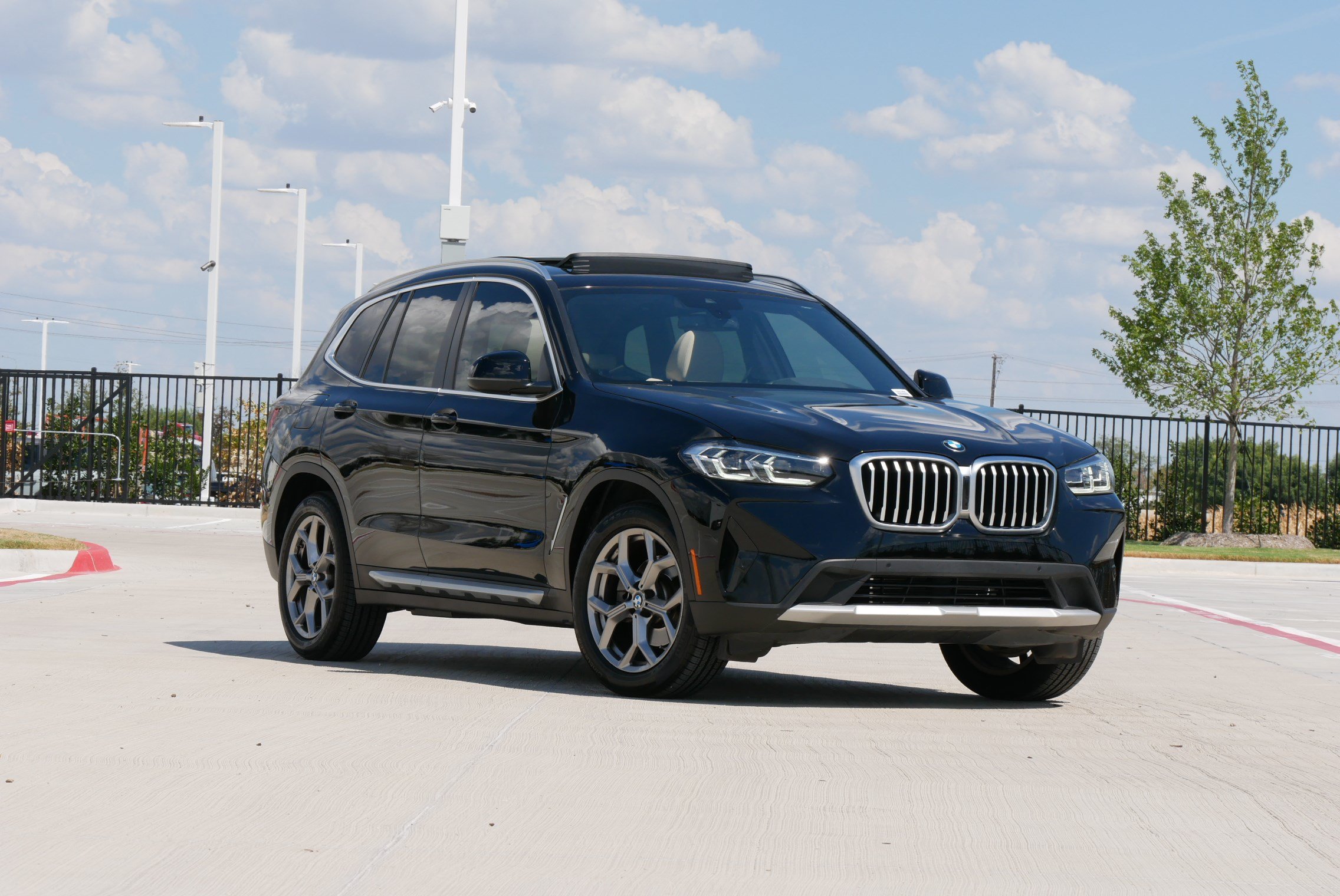 Certified 2024 BMW X3 sDrive30i w/ Convenience Package w/ZPA RWD image 2