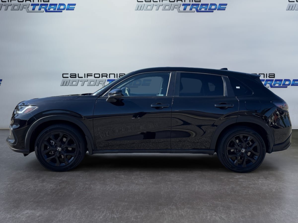 Used 2023 Honda HR-V Sport image 8
