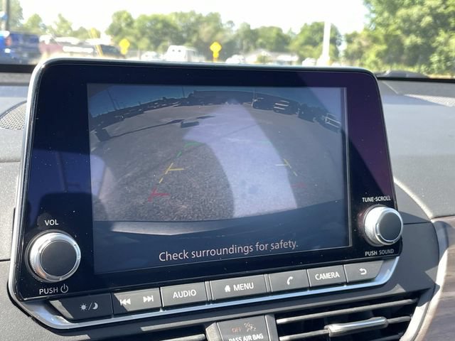 Used 2024 Nissan Altima 2.5 SV FWD image 25