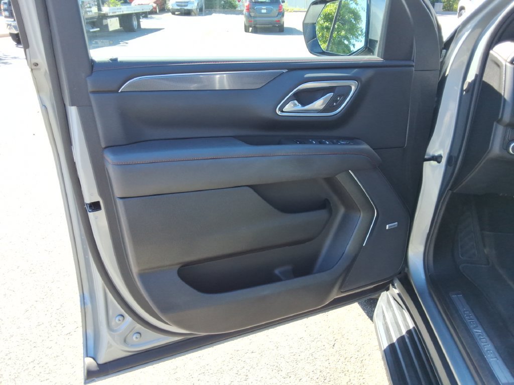 Certified 2024 Chevrolet Suburban RST w/ Luxury Package RWD image 22
