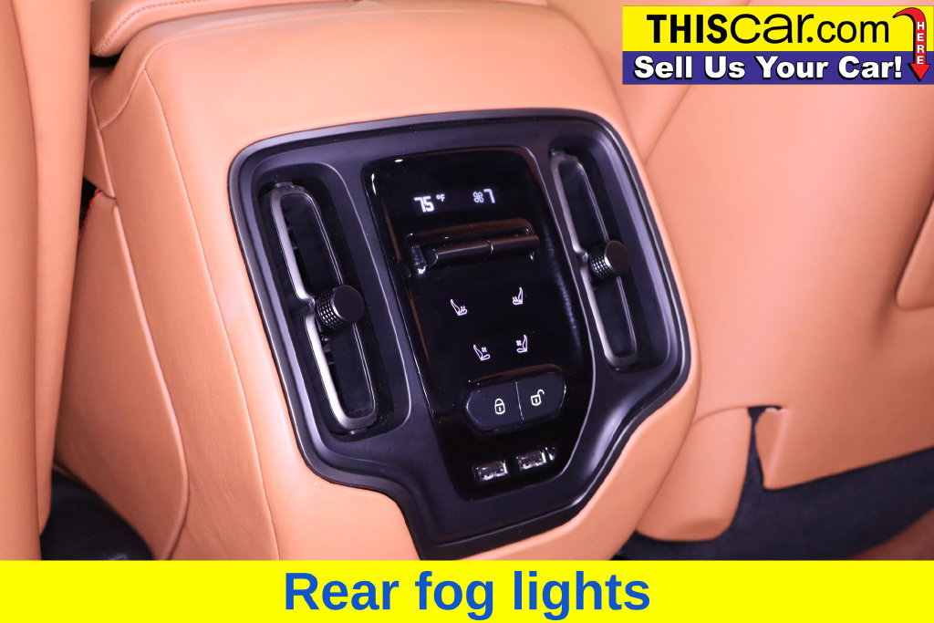 Used 2021 Aston Martin DBX AWD/4WD image 32