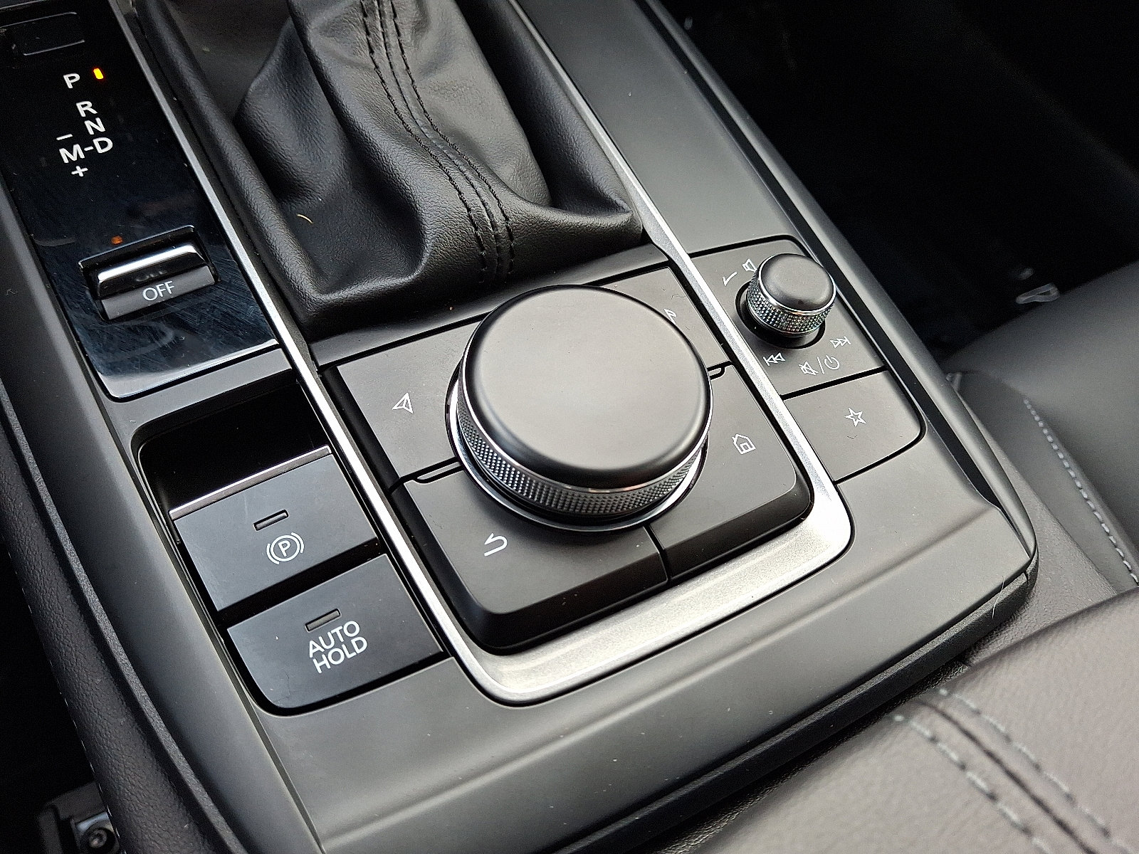 Used 2023 MAZDA CX-30 AWD 2.5 S w/ Select Package image 16