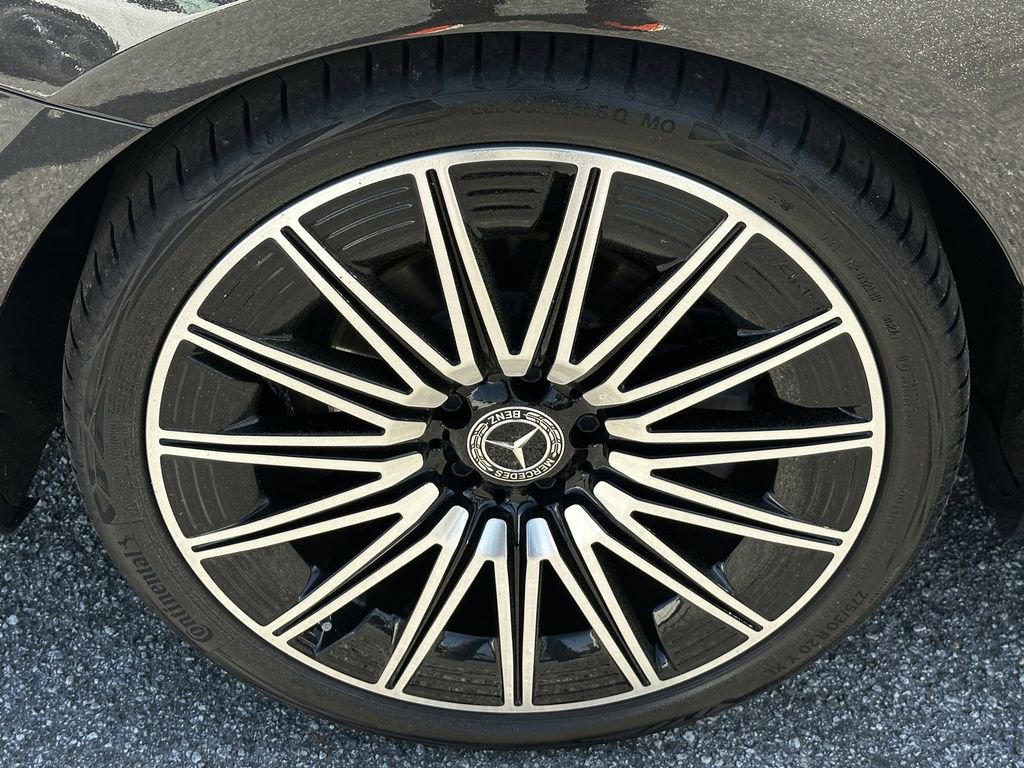 Certified 2025 Mercedes-Benz CLE 300 4MATIC Coupe image 19