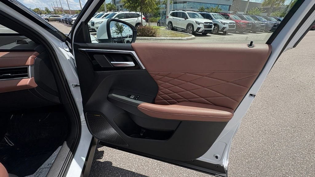 Used 2025 Mitsubishi Outlander SEL FWD image 22