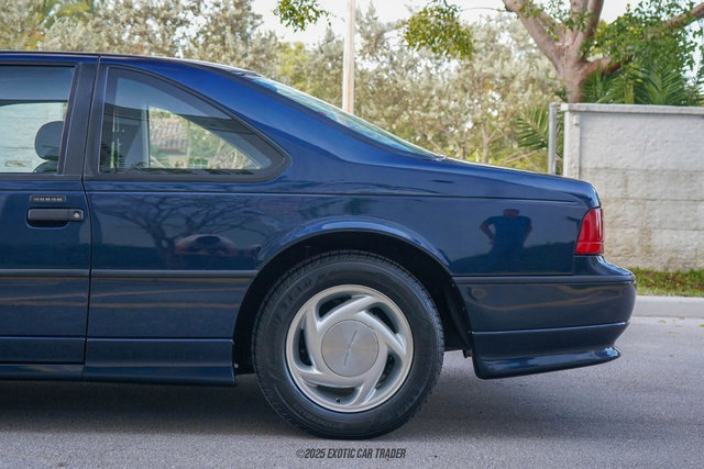 Used 1989 Ford Thunderbird Super RWD image 5