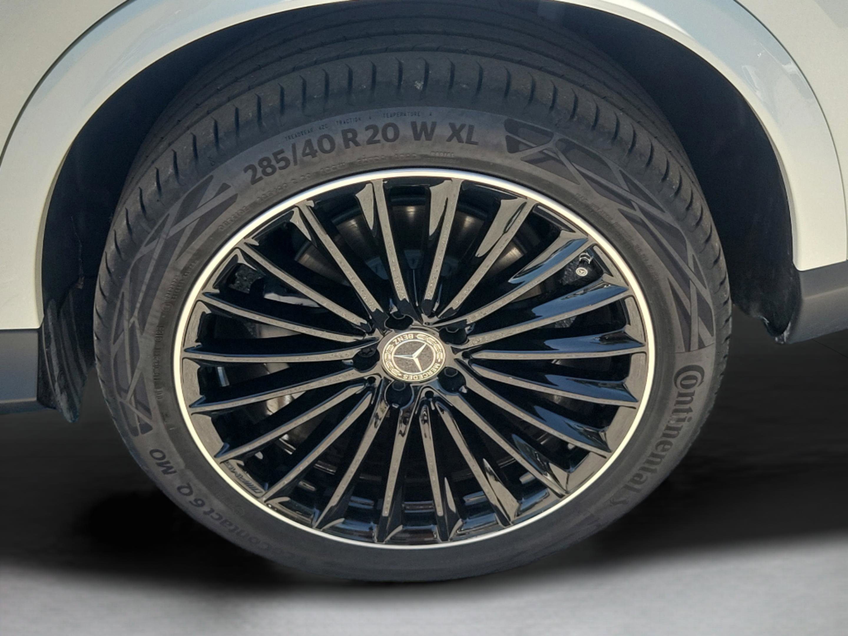 Certified 2026 Mercedes-Benz GLC 300 image 28