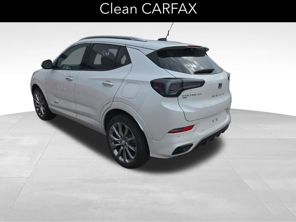 Used 2025 Buick Encore GX Avenir w/ Avenir Technology Package image 5