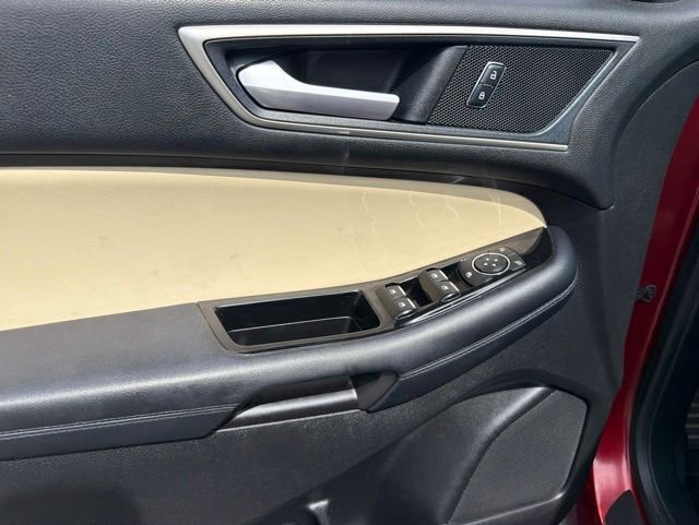 Used 2018 Ford Edge SEL w/ Equipment Group 201A FWD image 25