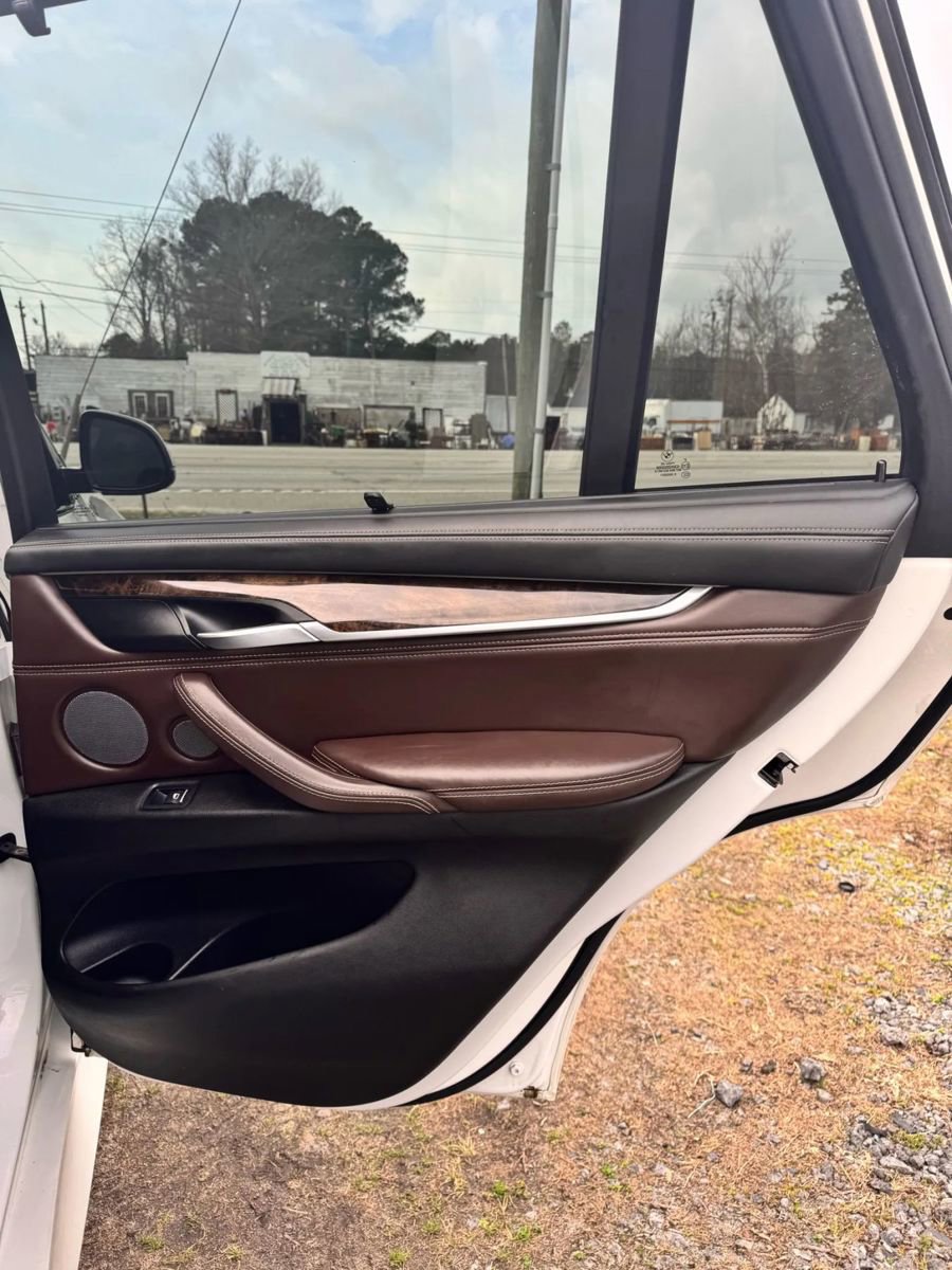 Used 2018 BMW X5 xDrive50i image 18