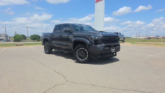 Used 2025 Toyota Tacoma TRD Sport AWD/4WD image 9