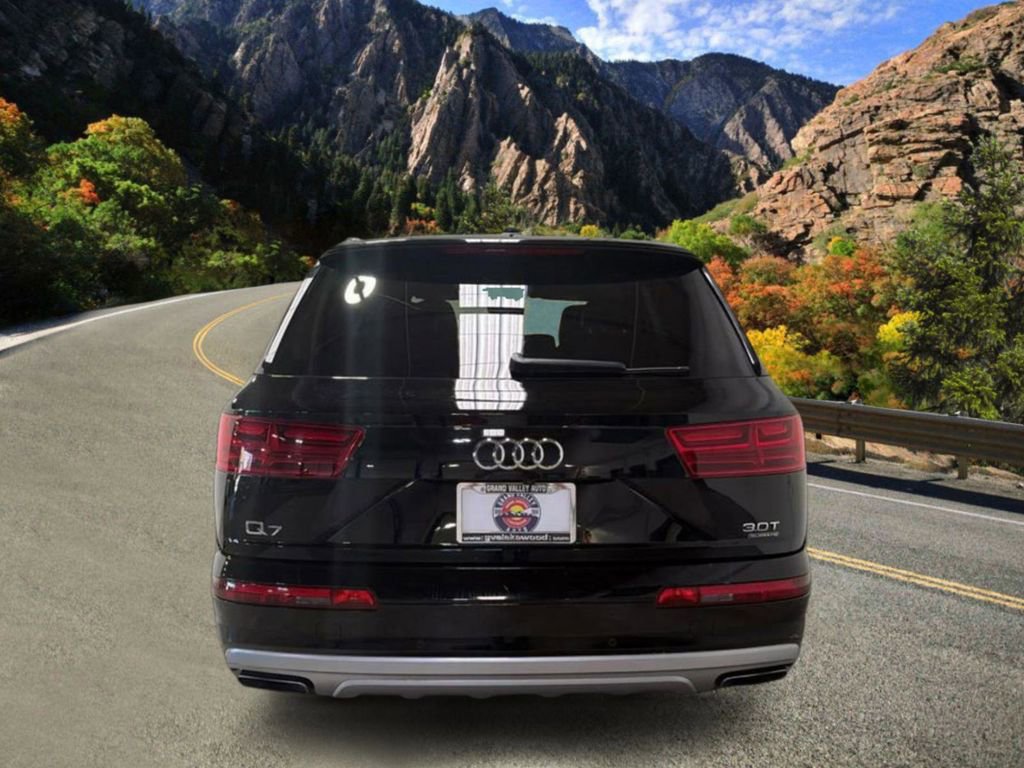 Used 2018 Audi Q7 3.0T Premium Plus w/ Premium Plus Package image 6