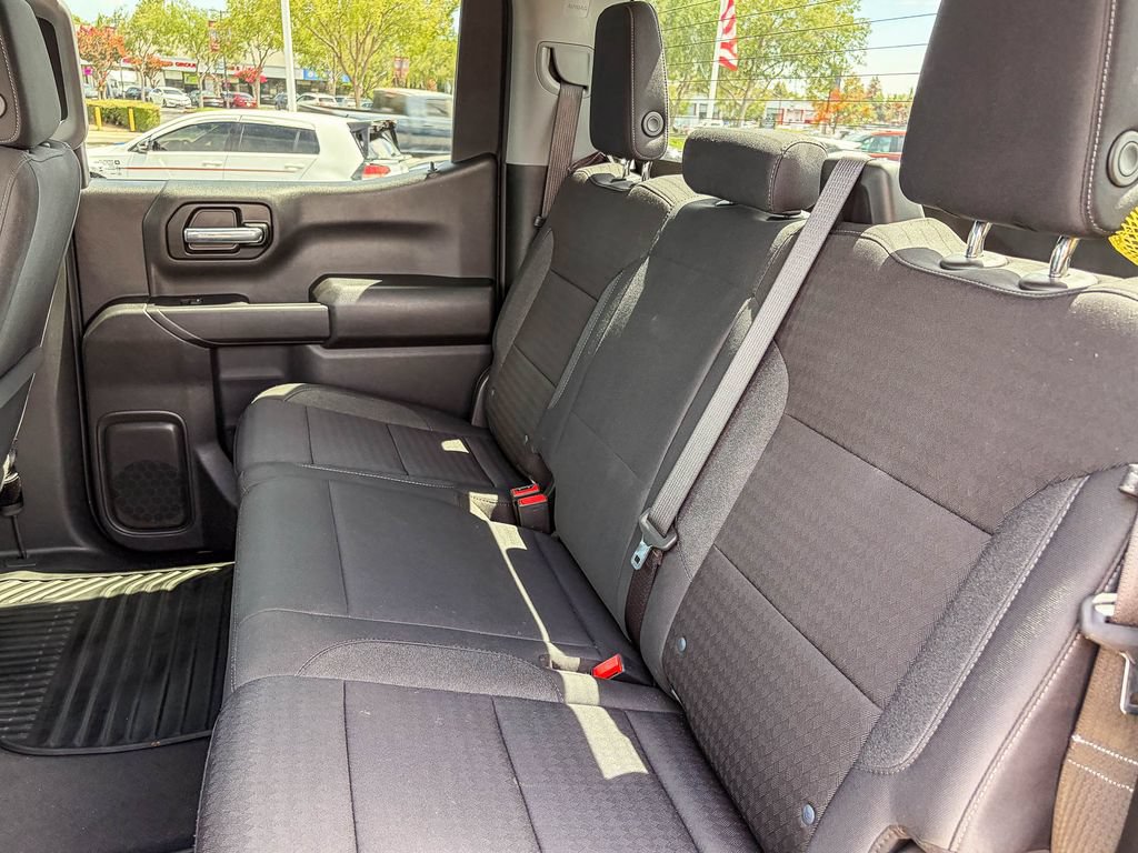 Certified 2025 Chevrolet Silverado 1500 Custom AWD/4WD image 39