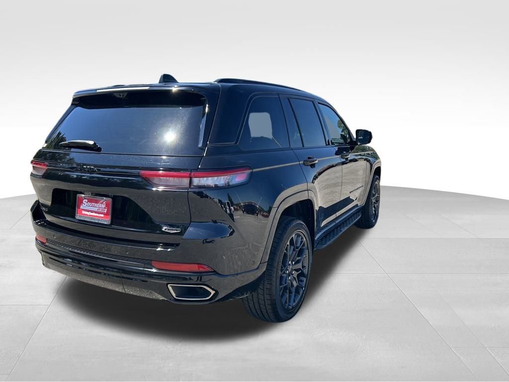 New 2025 Jeep Grand Cherokee Summit image 6