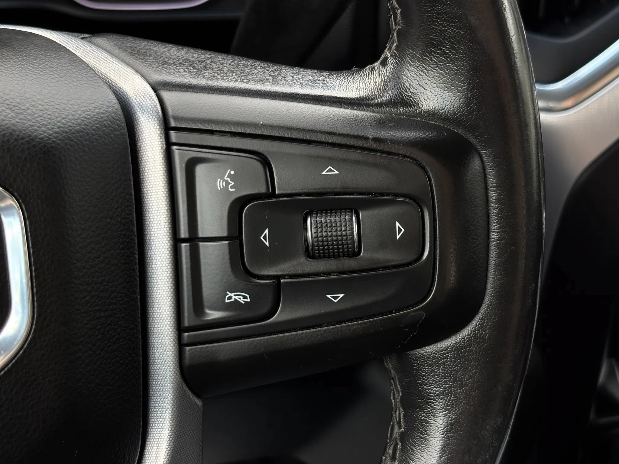 Used 2022 GMC Sierra 2500 SLT AWD/4WD image 39