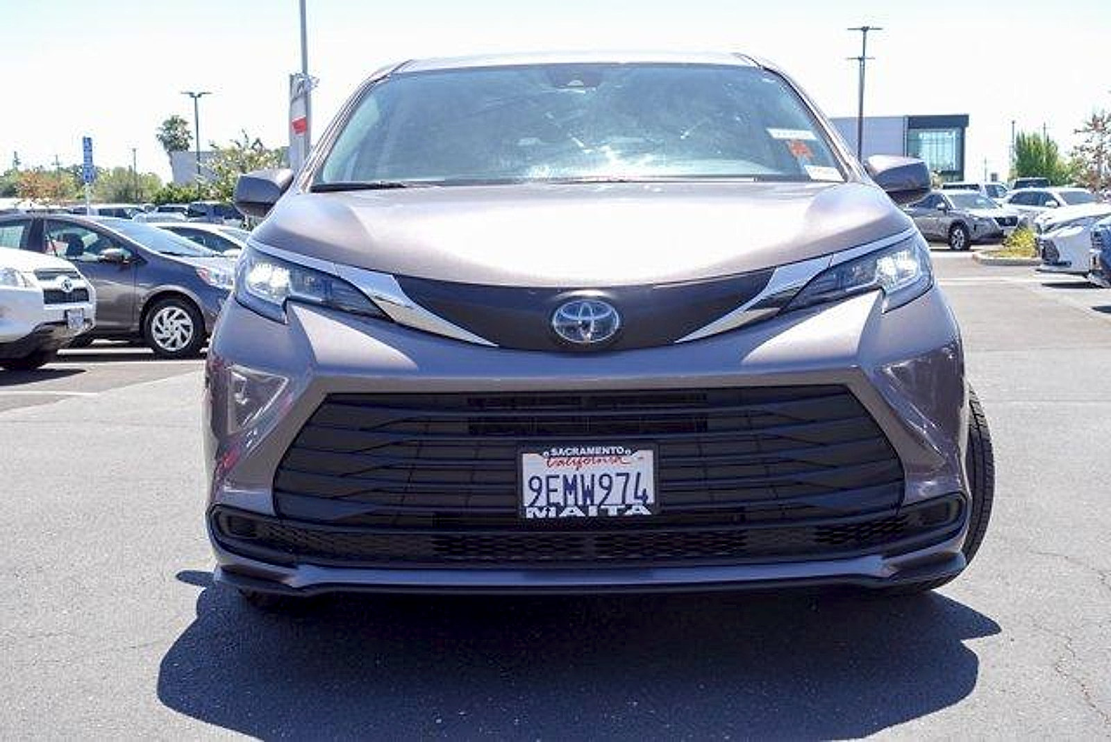 Certified 2021 Toyota Sienna LE FWD image 3