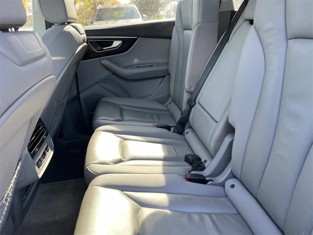 Used 2022 Audi Q7 3.0T Premium Plus image 18