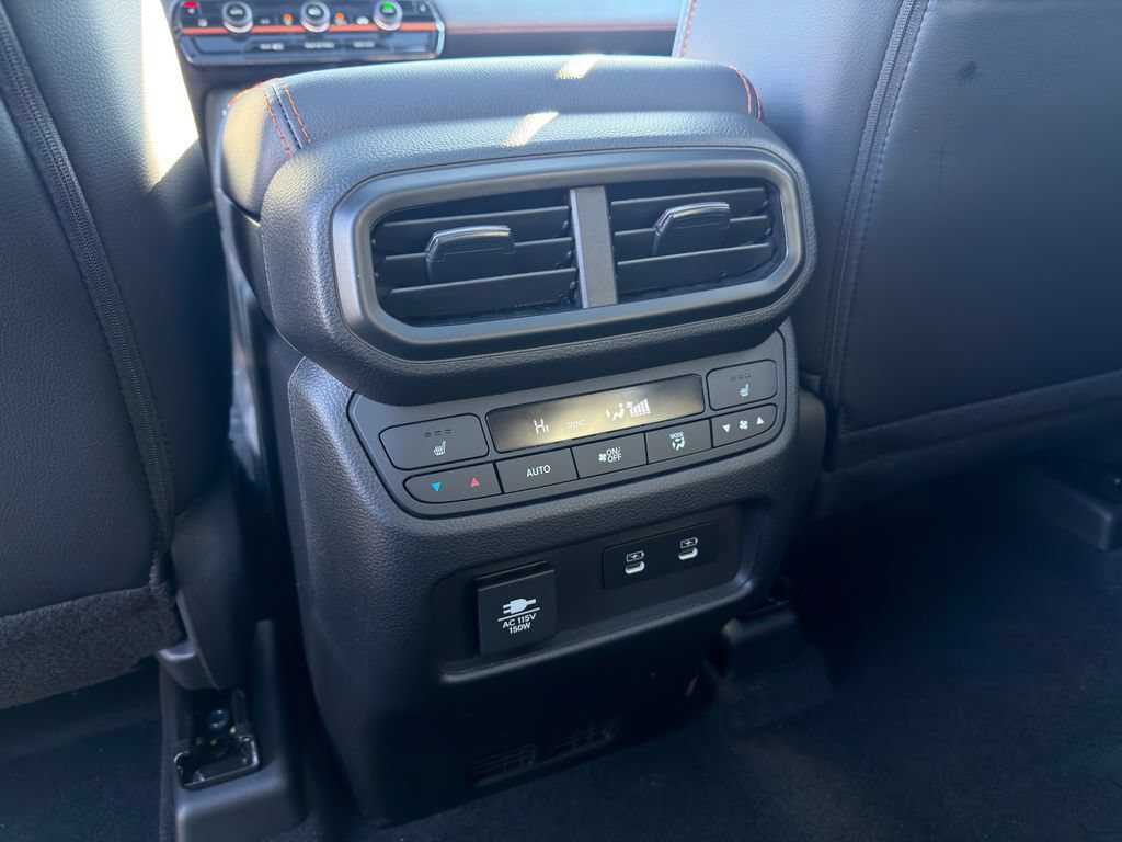 Used 2026 Honda Pilot TrailSport image 37