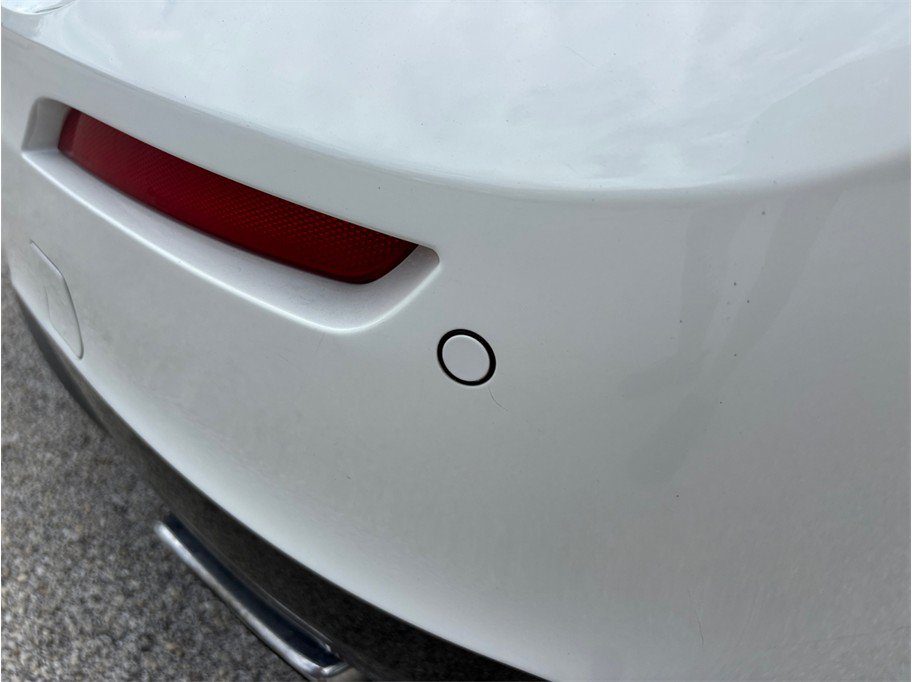 Used 2015 BMW 750Li RWD image 15