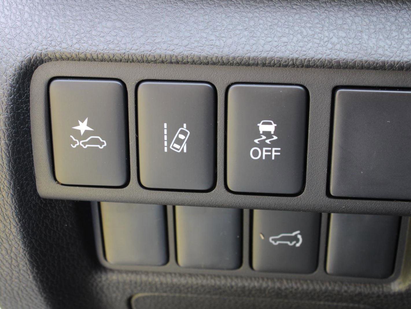 New 2025 Mitsubishi Eclipse Cross SEL image 24