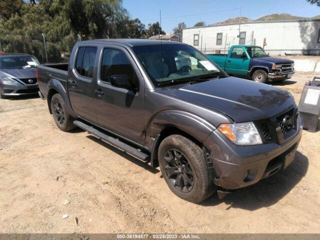 Used 2021 Nissan Frontier SV w/ Midnight Edition Floor Mats image 7
