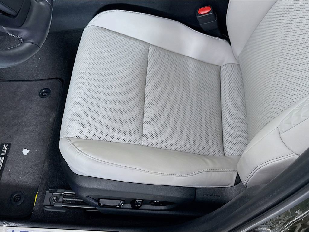 Certified 2021 Lexus UX 250h w/ Accessory Package (Z2) image 20