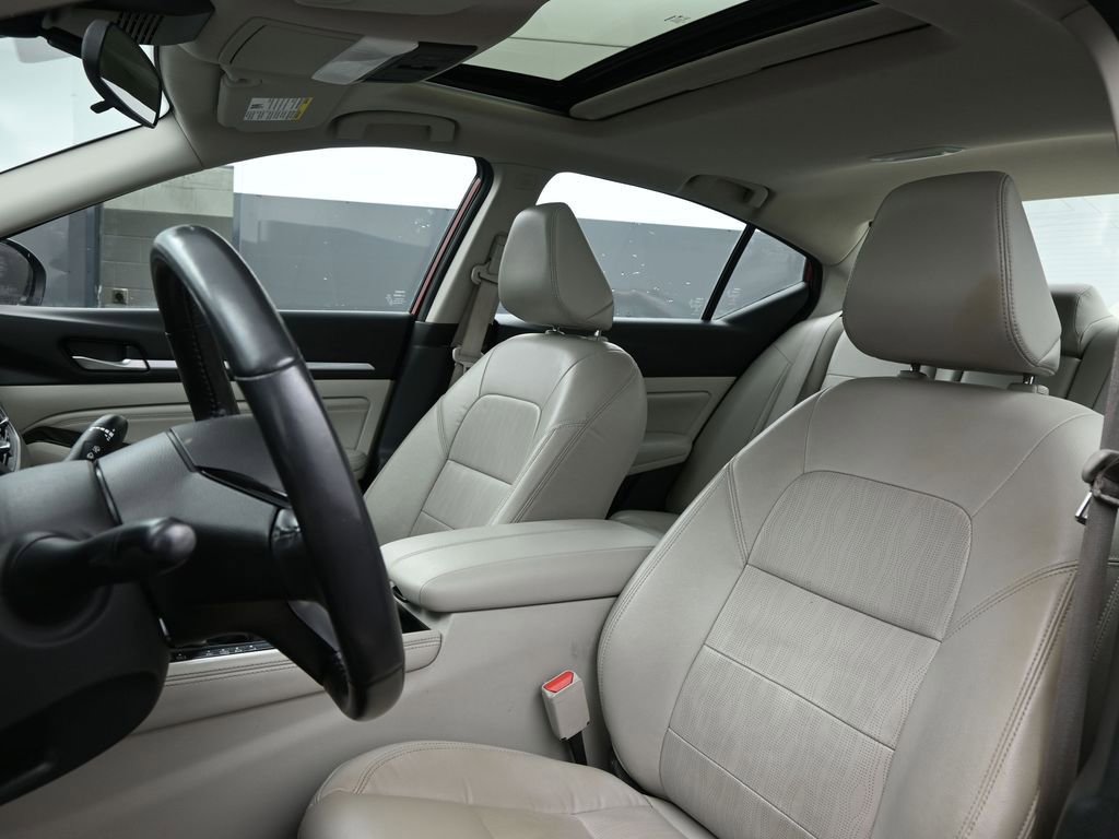 Used 2022 Nissan Altima 2.5 SL image 3