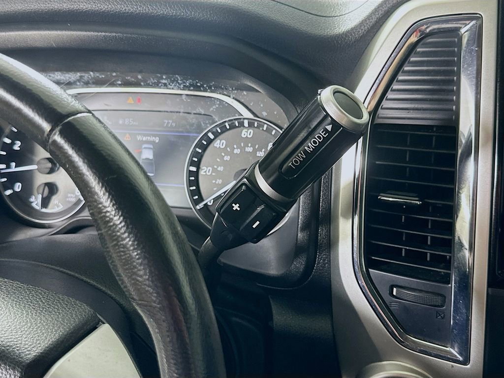 Used 2021 Nissan Titan SV w/ SV Convenience Package image 32