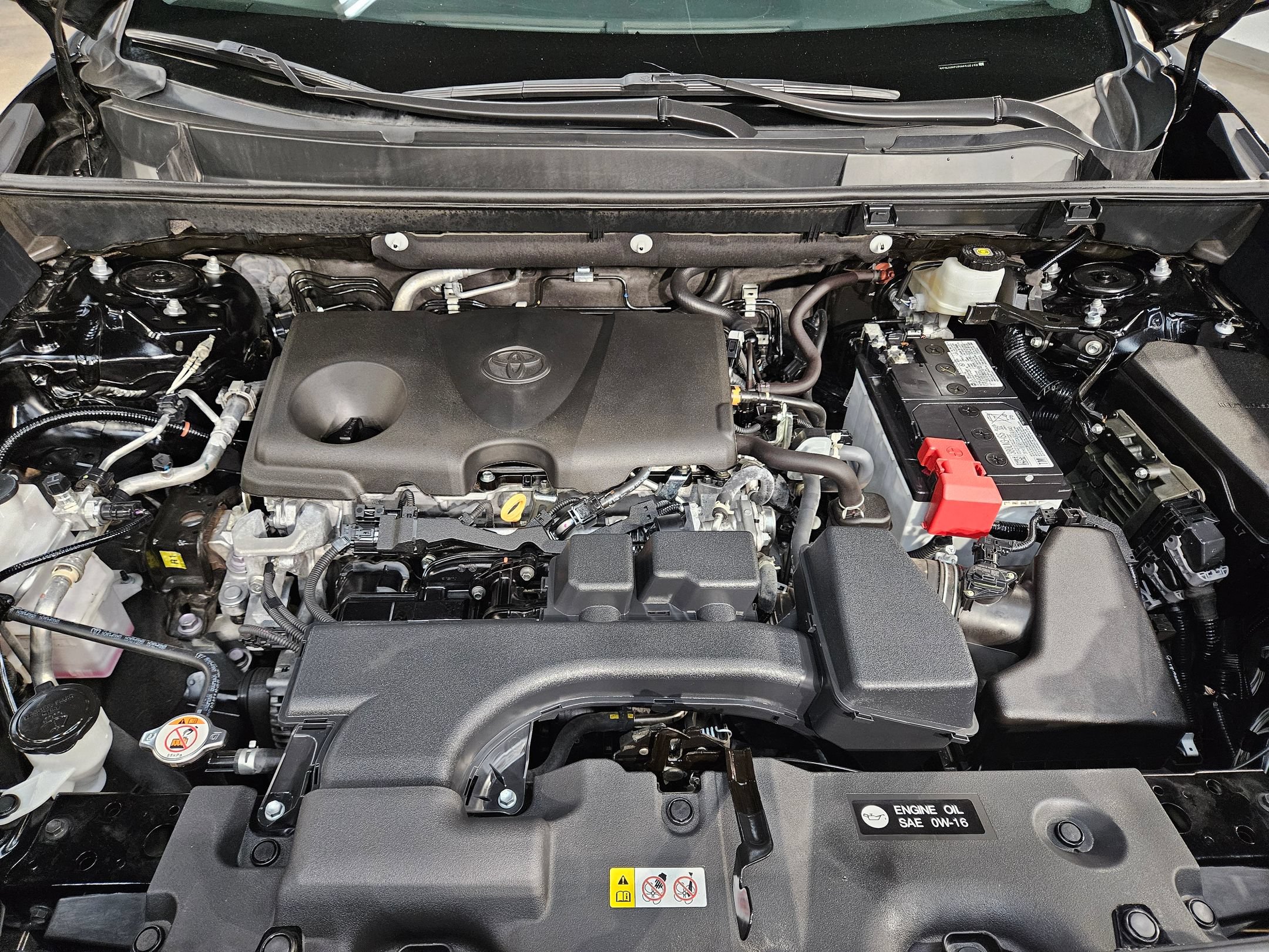Used 2025 Toyota RAV4 XLE FWD image 19
