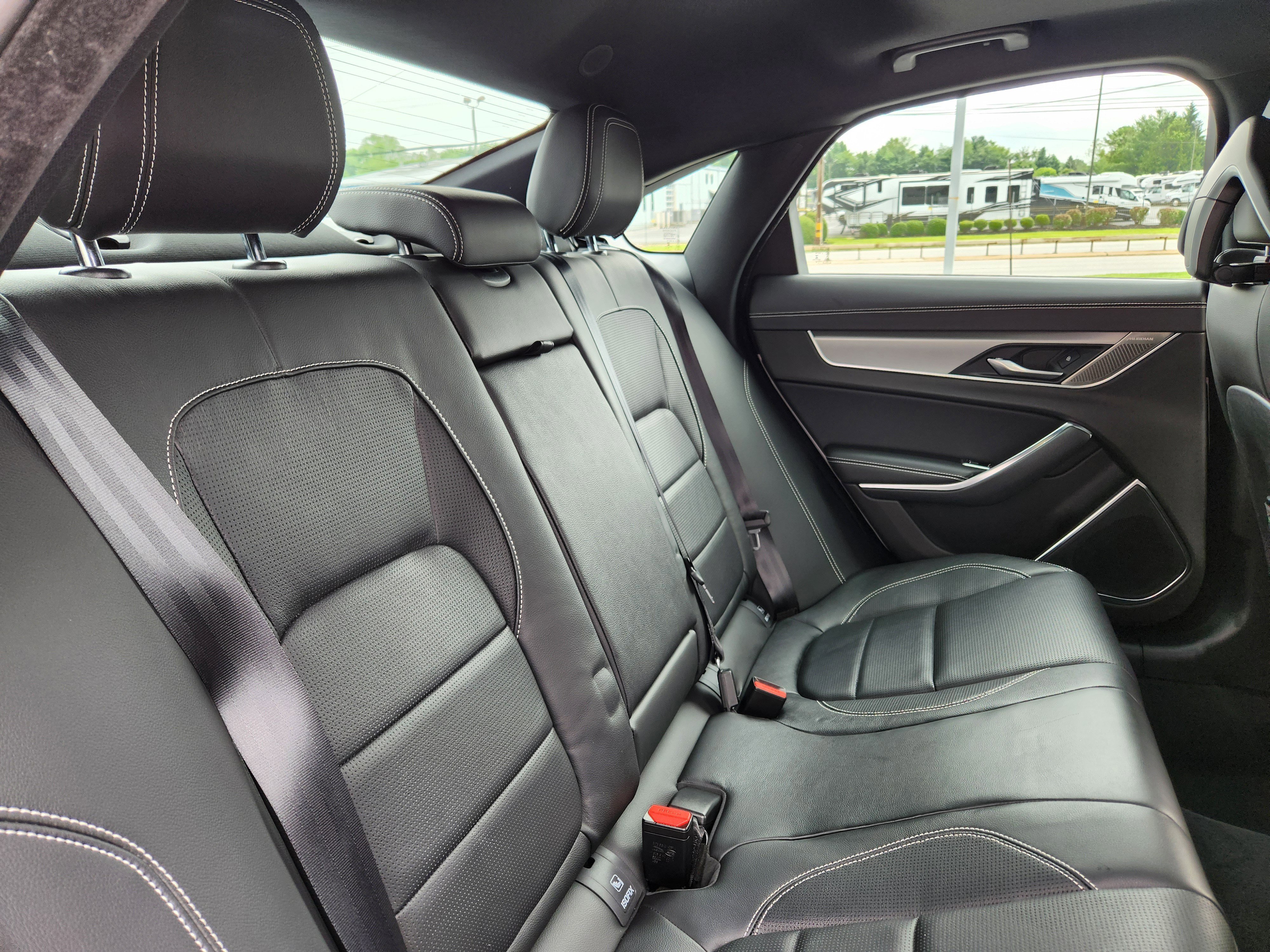 Certified 2021 Jaguar XF R-Dynamic SE image 13