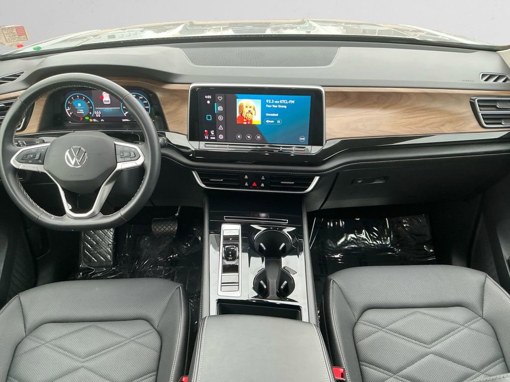 Used 2025 Volkswagen Atlas SE image 10