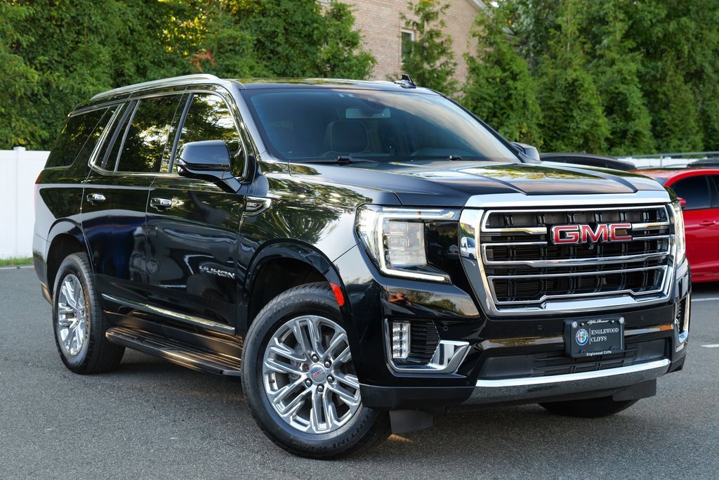Used 2022 GMC Yukon SLT w/ SLT Premium Package