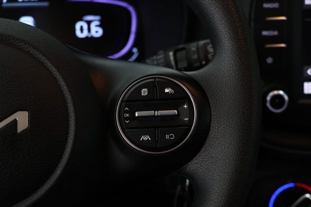 Used 2025 Kia Soul LX FWD image 22
