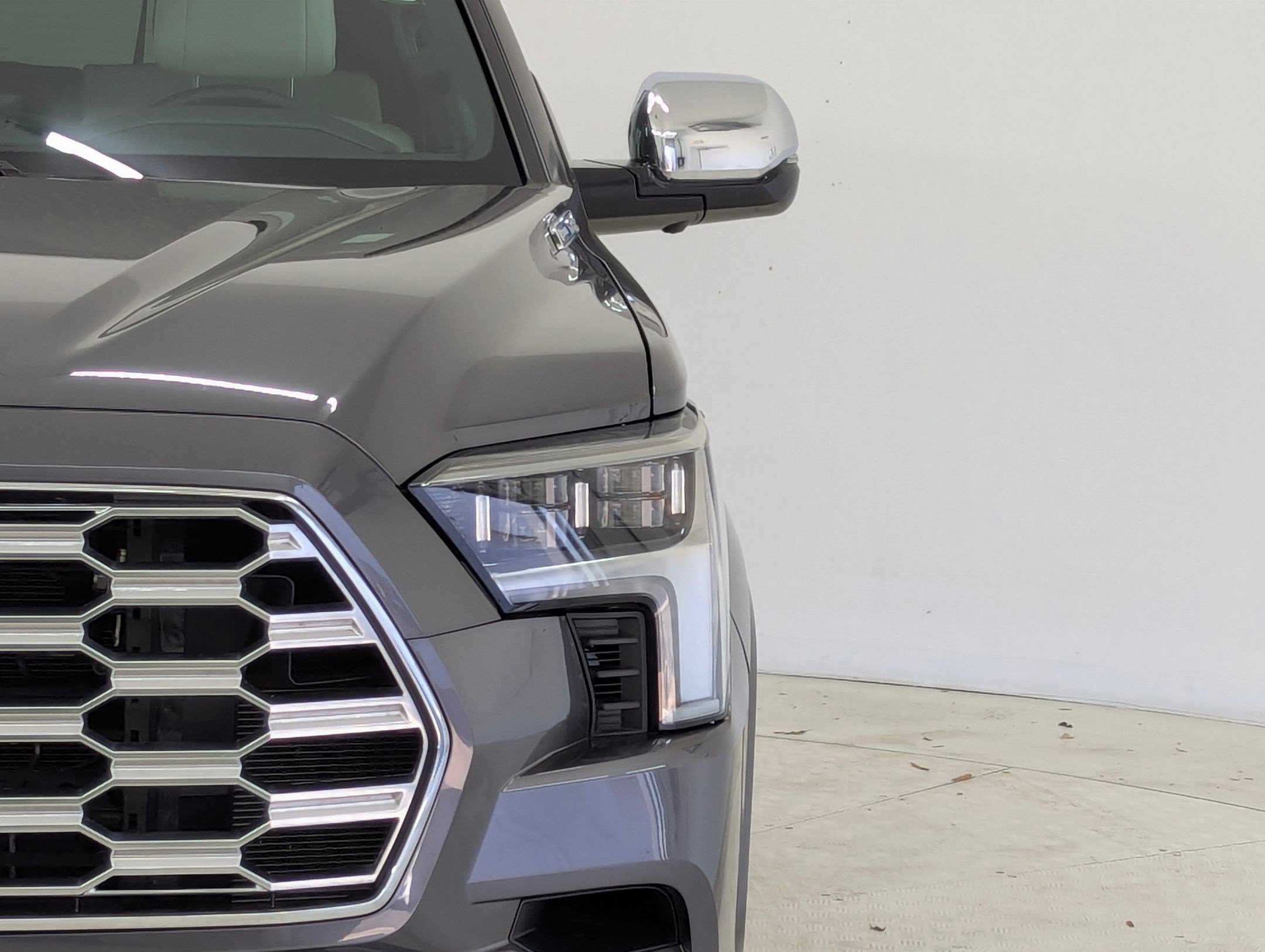 Used 2024 Toyota Sequoia Capstone image 11