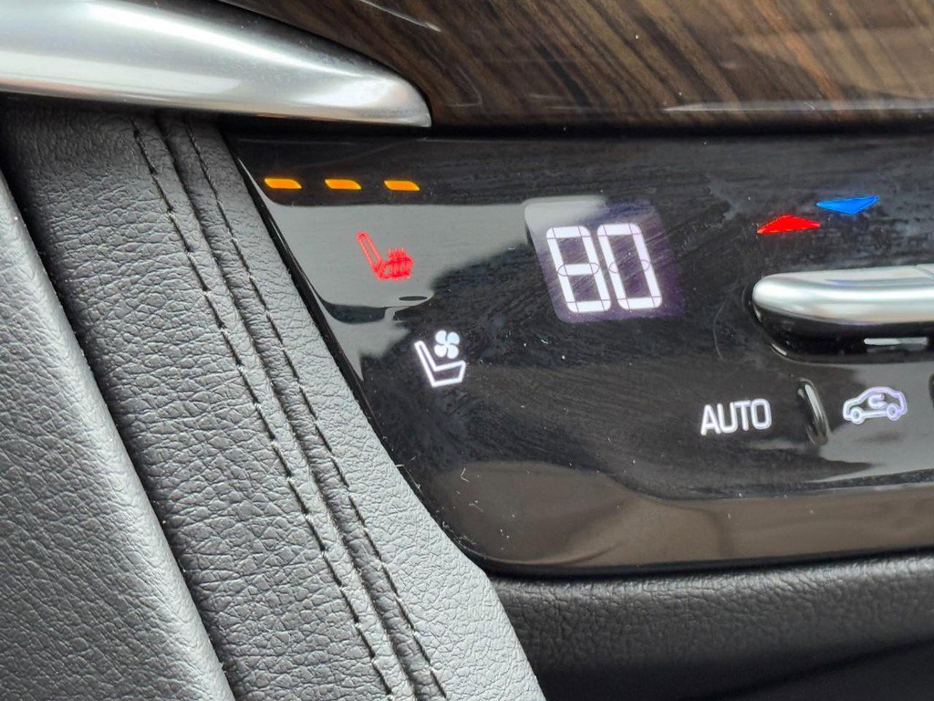 Used 2020 Cadillac XT6 Premium Luxury w/ Platinum Package image 21