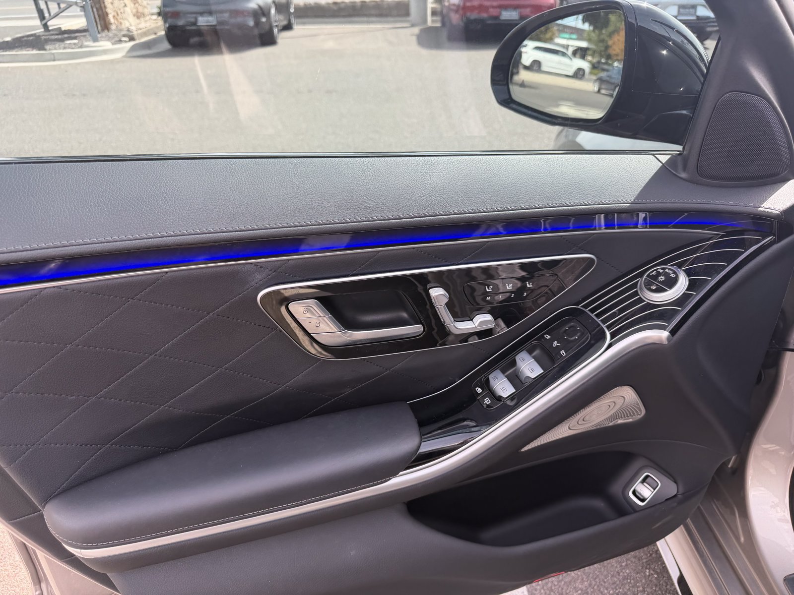 Used 2024 Mercedes-Benz S 580 4MATIC Sedan image 5