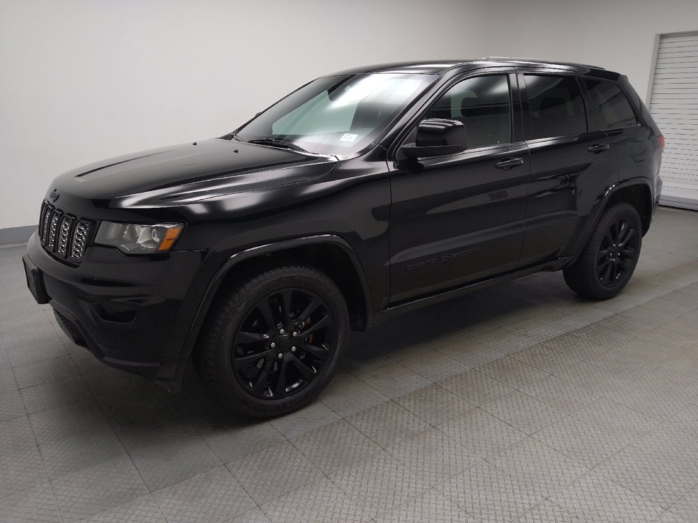 Used 2018 Jeep Grand Cherokee Altitude AWD/4WD image 2