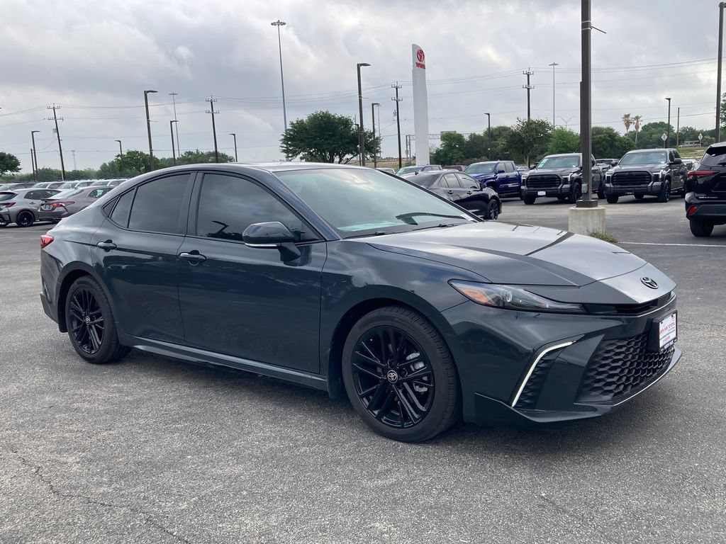 New 2026 Toyota Camry SE FWD image 3
