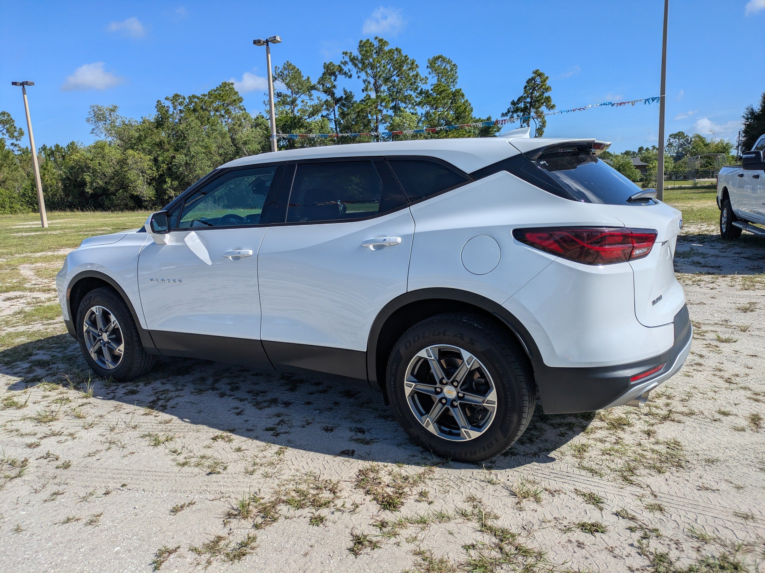 Used 2023 Chevrolet Blazer LT FWD image 6