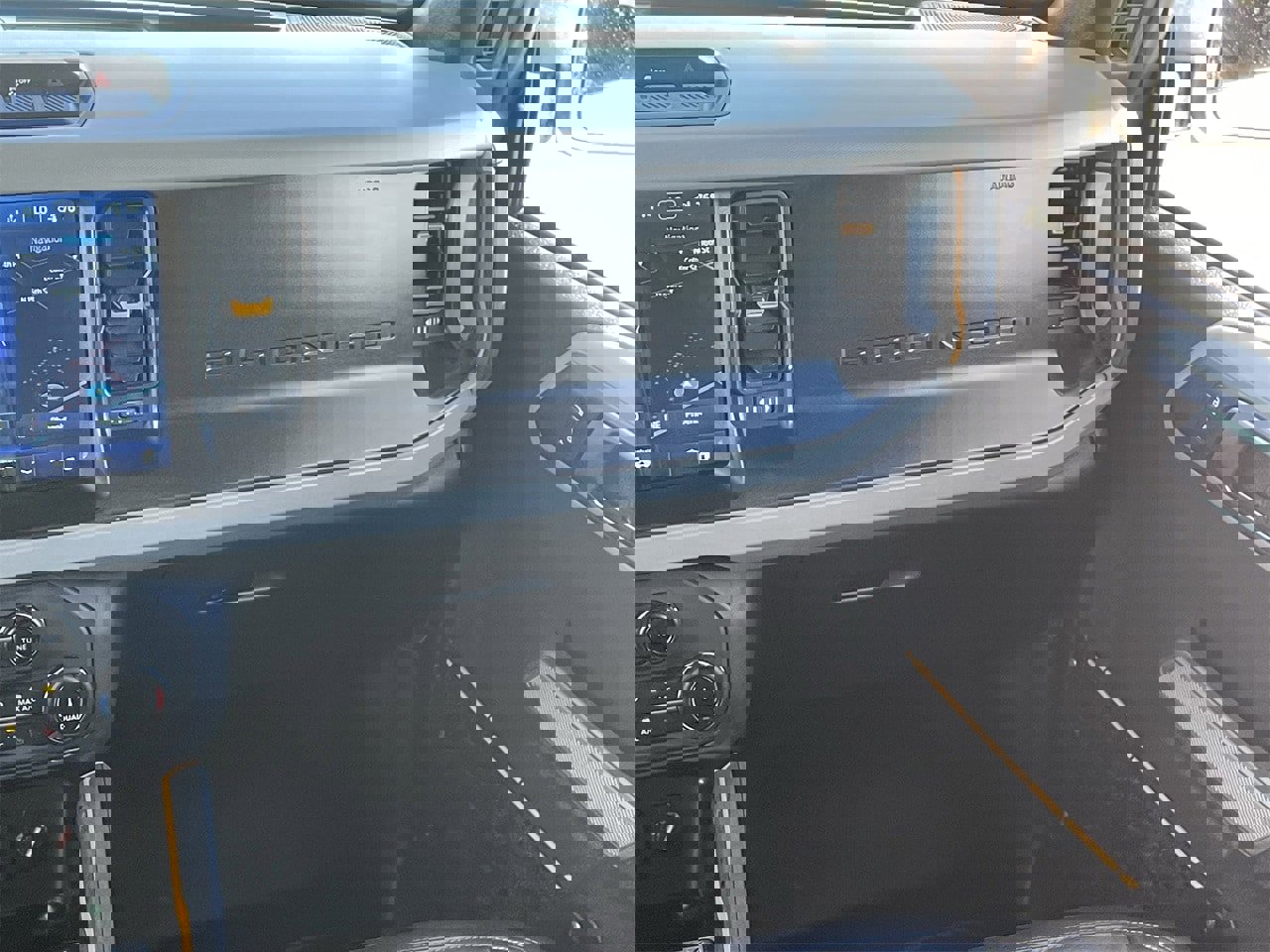 Certified 2022 Ford Bronco Badlands image 16