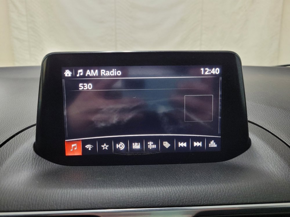 Used 2018 MAZDA MAZDA3 Grand Touring image 25