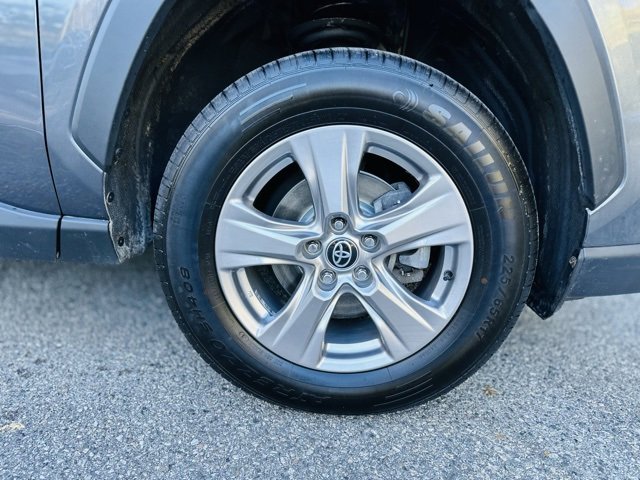 Used 2022 Toyota RAV4 XLE image 27