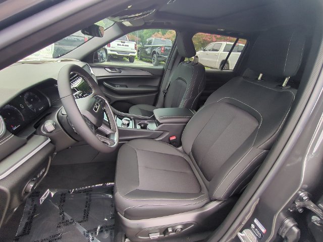 New 2026 Jeep Grand Cherokee Laredo X AWD/4WD image 16