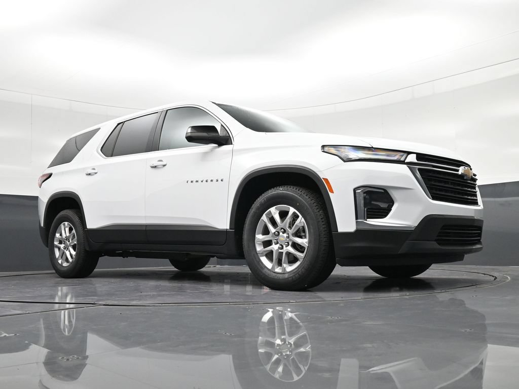 Used 2023 Chevrolet Traverse LS FWD image 28